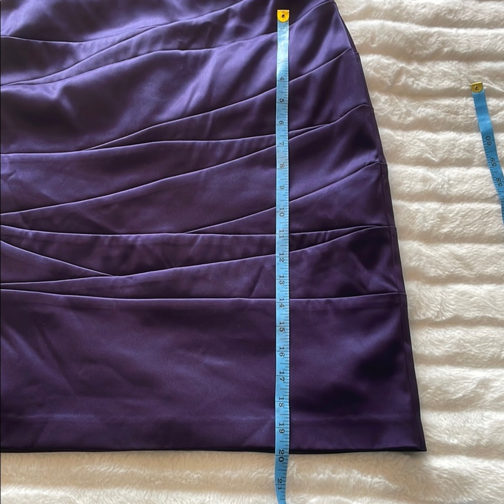 🇨🇦 Le chateau Elegant Dark Purple Sleeveless Satin Dress, size medium - Picture 14 of 17